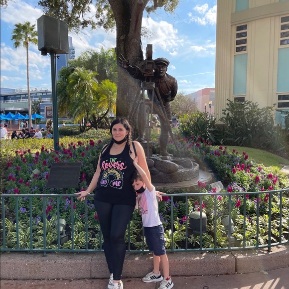 Meet your Posher, Kristen - Picture 6 of 9